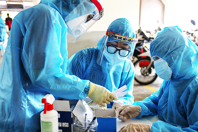 Khi nhà giáo tiếp sức chống dịch