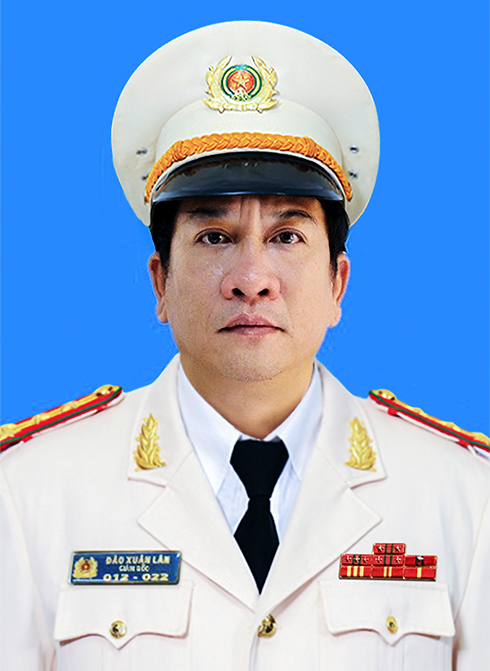 Giữ vững trận tuyến an ninh, vì nhân dân phục vụ