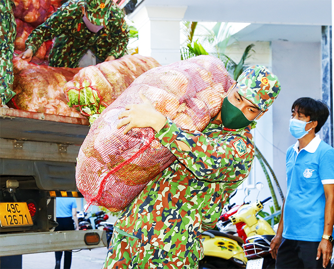 Lâm Đồng hỗ trợ Khánh Hòa 50 tấn nông sản