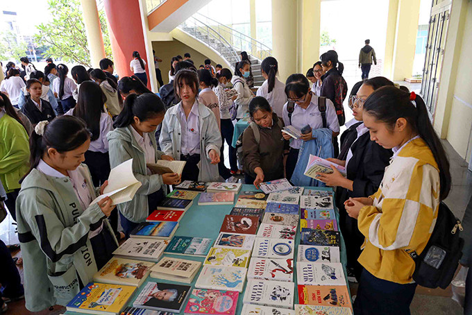 Pupils in Ninh Hoa Town attending Vietnam Book Day 2021. Photo: taken in April 2021