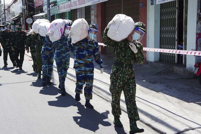 Bộ Chỉ huy Quân sự tỉnh kiểm tra, động viên lực lượng tăng cường phòng, chống dịch tại Nha Trang