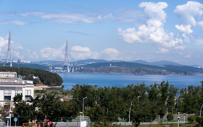  Quang cảnh TP Vladivostok nhìn từ đảo Russky.