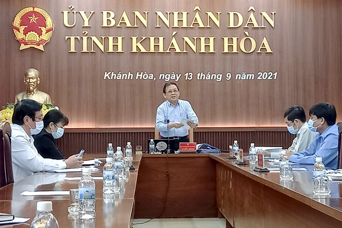 Ông Lê Hữu Hoàng phát biểu tại hội nghị.