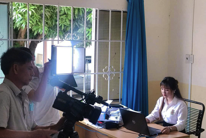 Đội 2 UBND huyện Khánh Vĩnh thực hiện video dự thi.