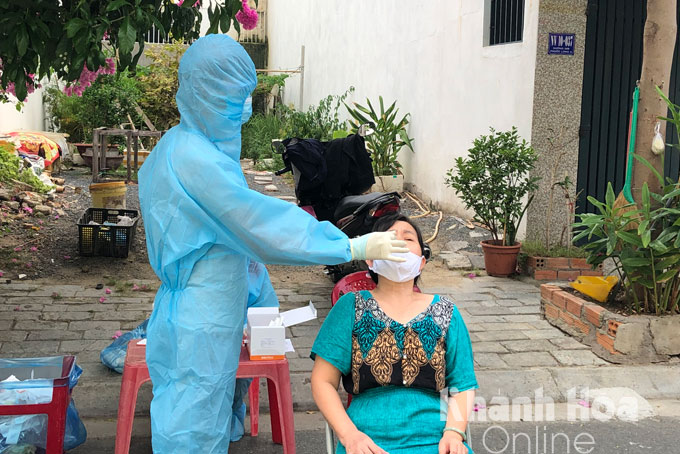 Từ 7 giờ đến 17 giờ ngày 24-9, Khánh Hòa ghi nhận thêm 21 ca dương tính mới với SARS-CoV-2