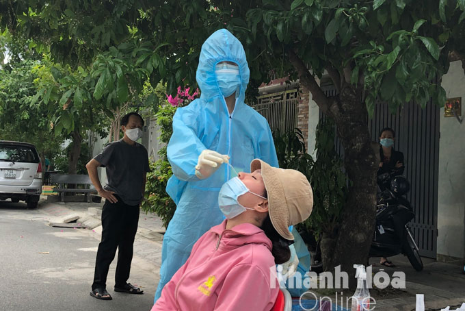 Từ 7 giờ đến 16 giờ ngày 25-9, Khánh Hòa ghi nhận thêm 20 ca dương tính mới với SARS-CoV-2