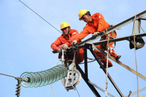 Chủ tịch UBND tỉnh Khánh Hòa làm việc với Tập đoàn Điện lực Việt Nam về các dự án truyền tải điện