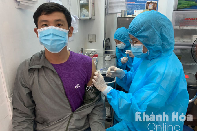 Vaccine injection in Nha Trang City