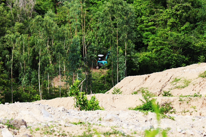 Xã Phước Đồng: Đất rừng sản xuất lại bị san ủi