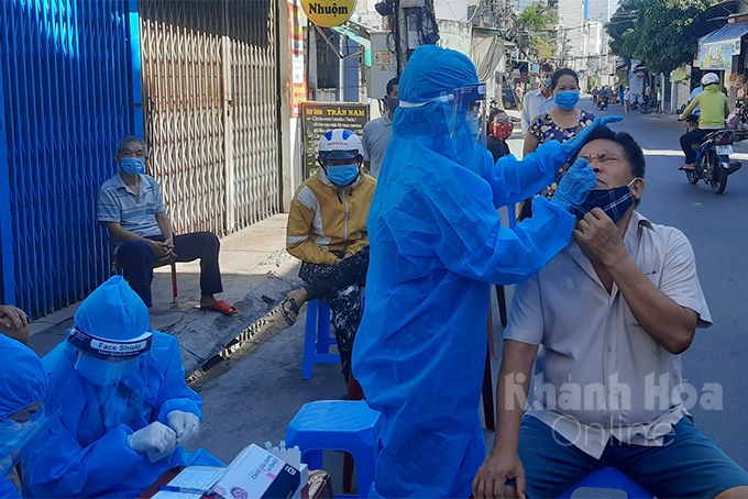 Từ 7 giờ đến 17 giờ ngày 3-10, Khánh Hòa ghi nhận thêm 23 ca dương tính với SARS-CoV-2