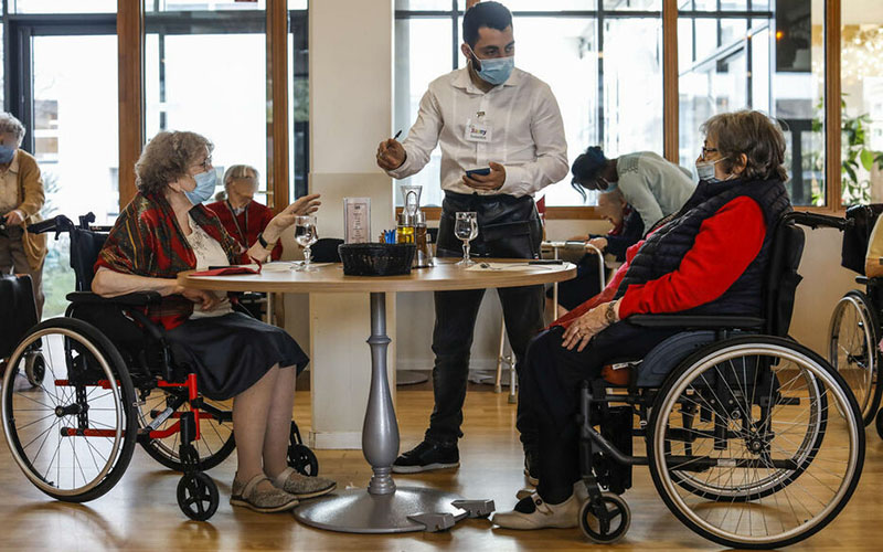 EU phê duyệt liều vaccine thứ ba ngừa Covid-19