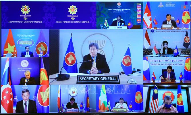 Các đại biểu dự Hội nghị Bộ trưởng Ngoại giao ASEAN. Ảnh: Lâm Khánh/TTXVN