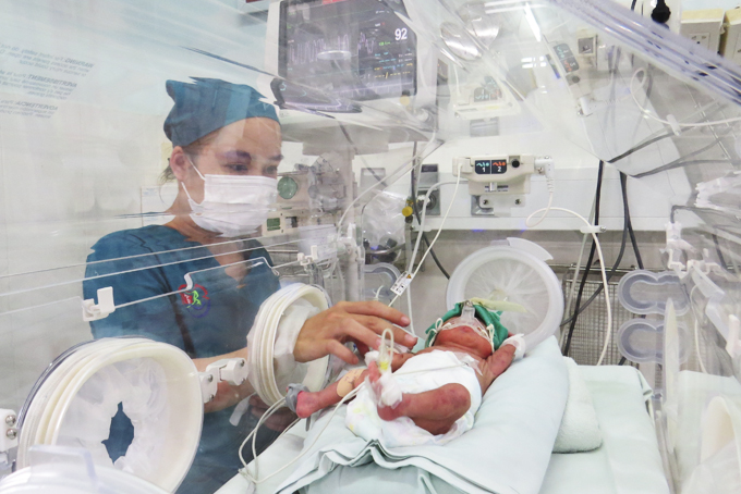 Chăm sóc thành công nhiều trẻ sinh cực non