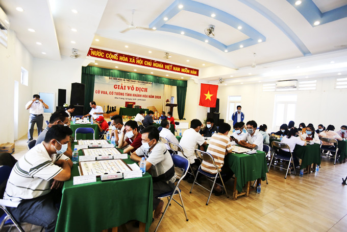 Contestants at provincial Chinese chess tournament 2020