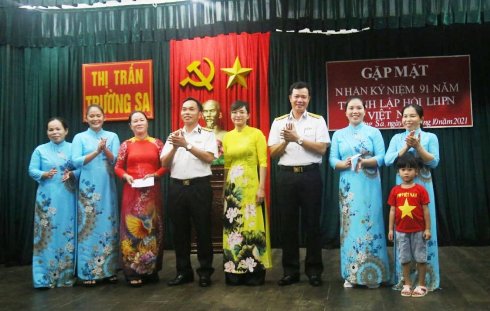 Các địa phương của huyện Trường Sa tổ chức gặp mặt kỷ niệm 91 năm Ngày thành lập Hội Liên hiệp Phụ nữ Việt Nam