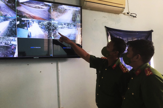 Mô hình Camera an ninh và đèn chiếu sáng tại xã Cam Thịnh Tây.