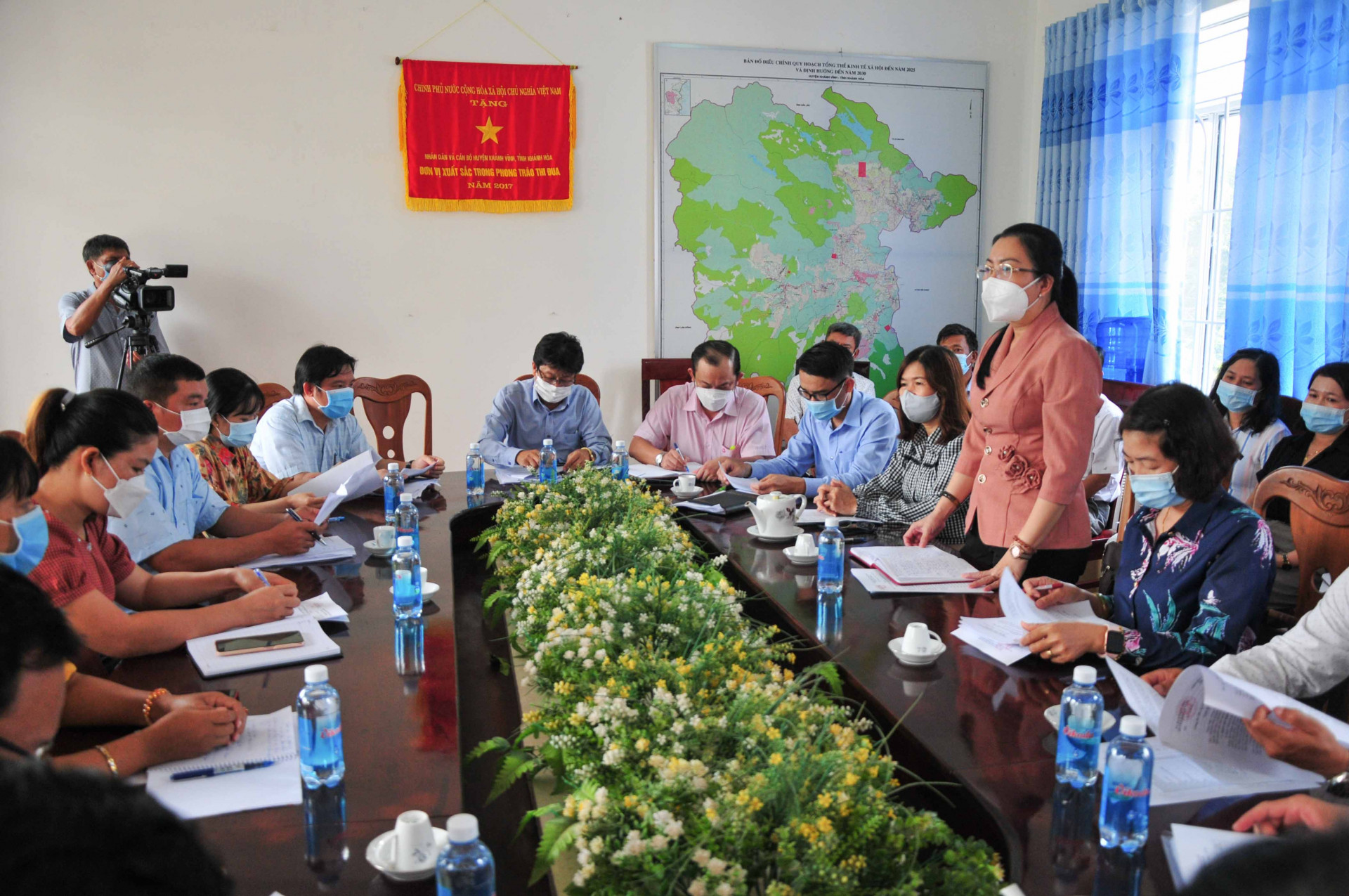 Đoàn giám sát làm việc với UBND huyện Khánh Vĩnh