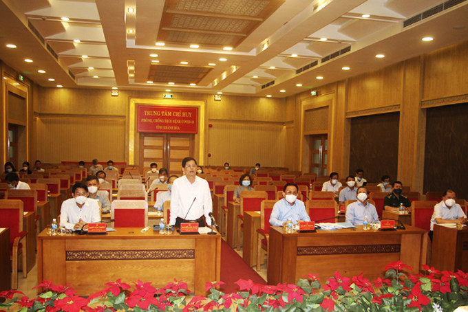 Ông Nguyễn Tấn Tuân phát biểu chỉ đạo tại buổi giao ban trực tuyến.