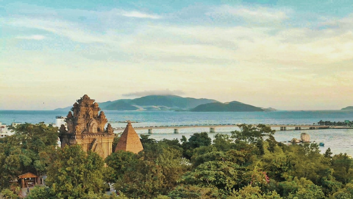 Vịnh Nha Trang trong con mắt du khách quốc tế. Ảnh: Arvydas Arnasius