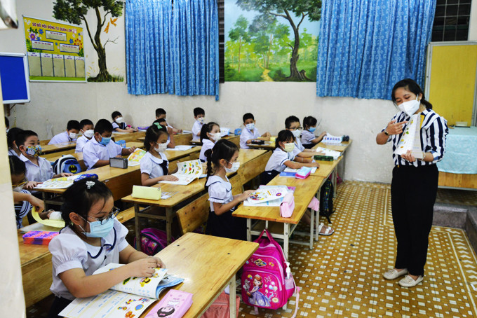 Giờ học của học sinh Trường Tiểu học Phước Tân 1 (TP. Nha Trang). 
