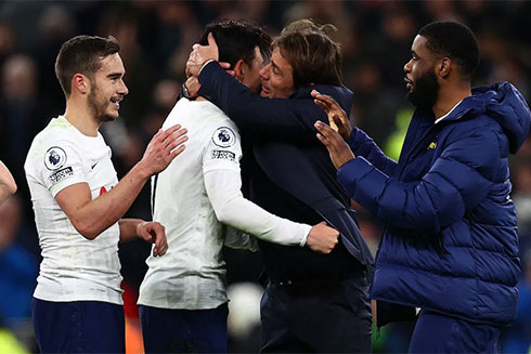 Tottenham đã có thay đổi gì cùng Antonio Conte?