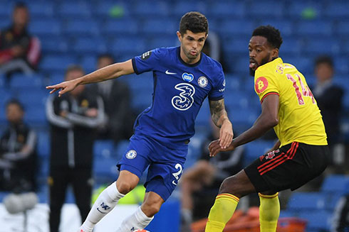 Tâm điểm Manchester United - Arsenal