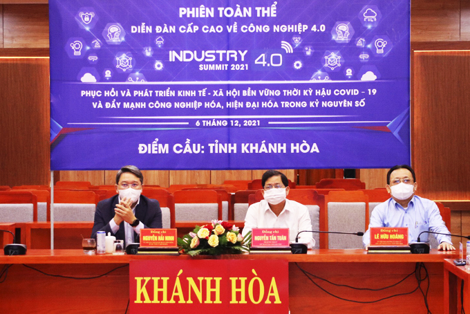 Phiên toàn thể Diễn đàn cấp cao về công nghiệp 4.0