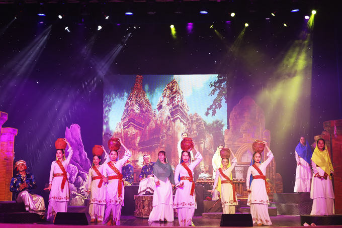 Đoàn Ca múa nhạc Hải Đăng: Chương trình mới Tinh hoa xứ Trầm