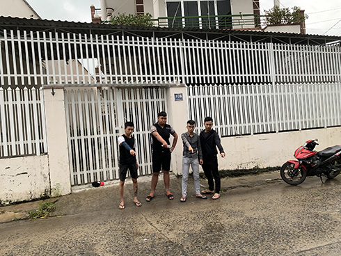 Bắt hai nhóm người mang theo súng để giải quyết mâu thuẫn