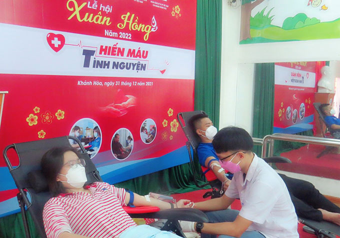 Gần 1.000 đoàn viên thanh niên tham gia Lễ hội Xuân hồng năm 2022
