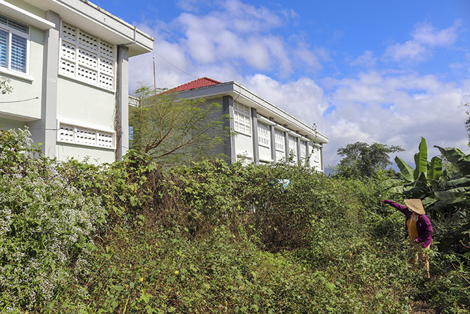 Xã Diên Đồng kiến nghị mở đường vào đất sản xuất của người dân