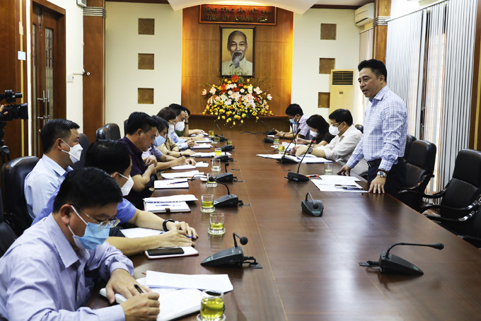 Ông Nguyễn Khắc Toàn phát biểu chỉ đạo cuộc họp.