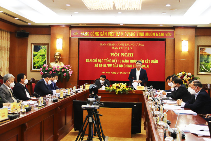 Đồng chí Nguyễn Hải Ninh phát biểu tại Hội nghị Ban Chỉ đạo xây dựng Đề án tổng kết 10 năm thực hiện Kết luận 53 của Bộ Chính trị.
