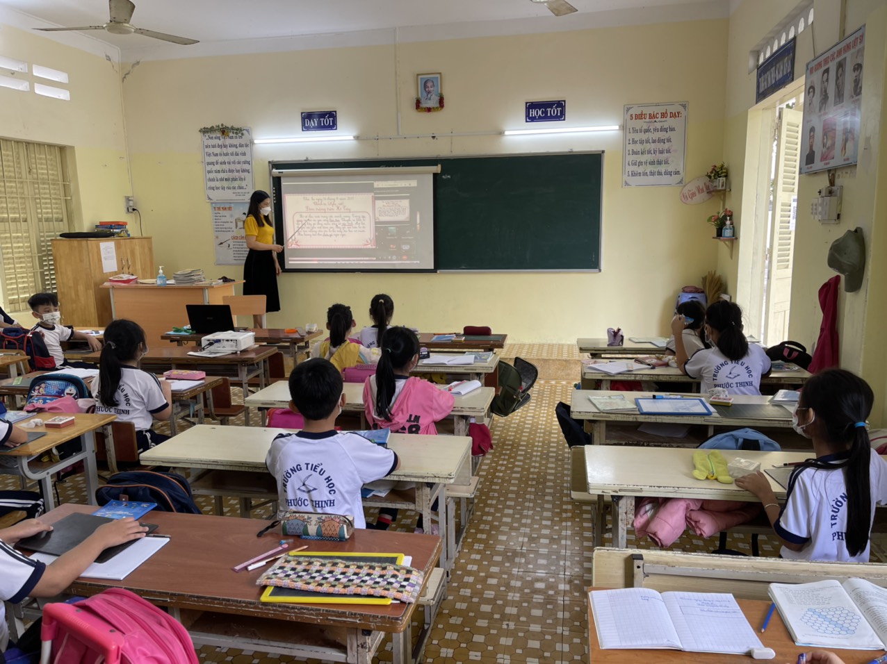 Một tiết học Trường Tiểu học Phước Thịnh, xã Phước Đồng, TP.Nha Trang