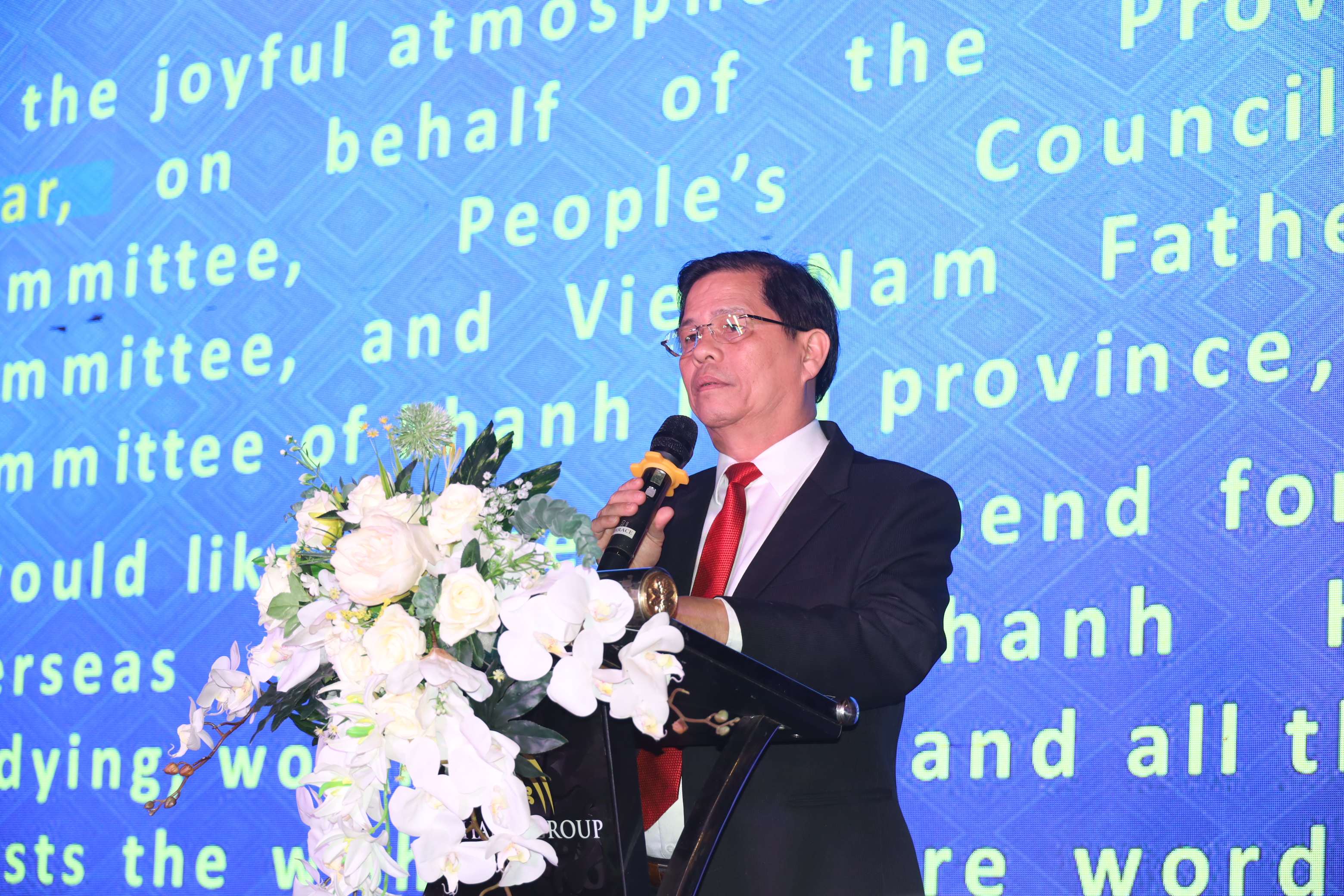 Lãnh đạo tỉnh Khánh Hòa gặp mặt, chúc Tết khách quốc tế và kiều bào