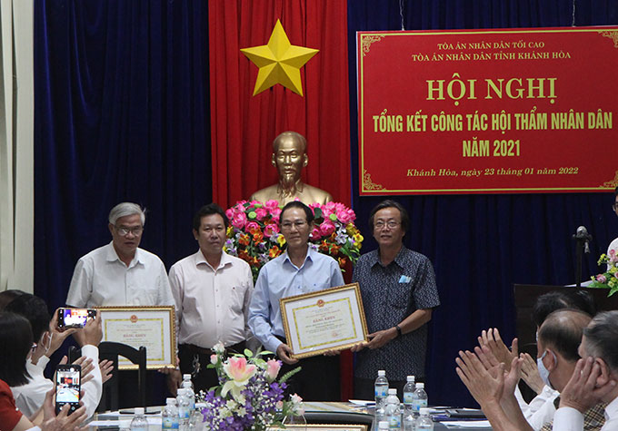 Năm 2021, tham gia 313 lượt xét xử