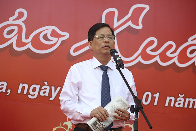 Nguyen Tan Tuan speaking at opening ceremony