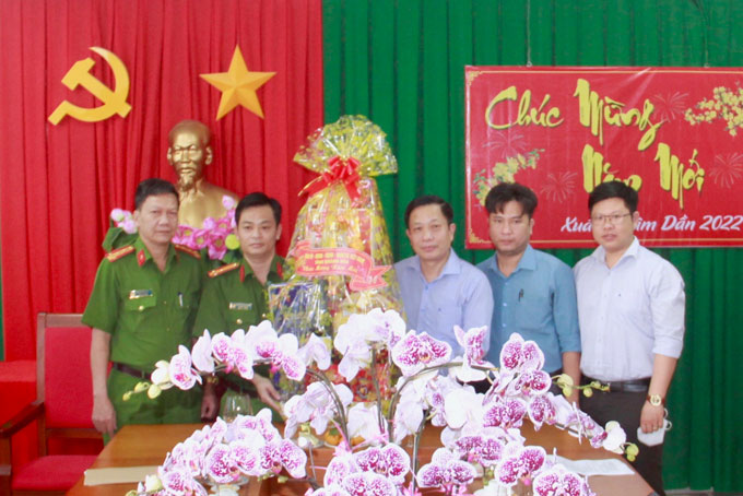 Ông Hà Quốc Trị thăm các đơn vị trực chiến