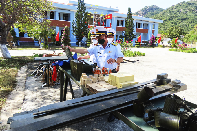 Vùng 4 Hải quân: Kiểm tra công tác chuẩn bị huấn luyện chiến sĩ mới tại các đơn vị