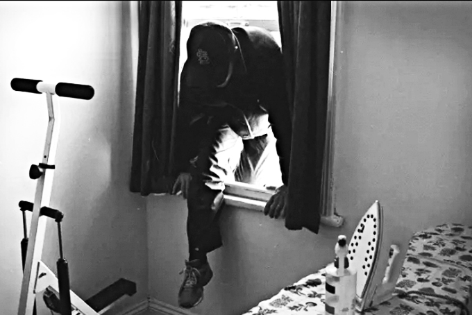 Trộm đột nhập