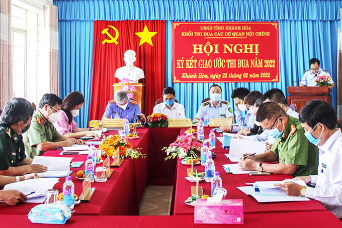 Khối thi đua các cơ quan Nội chính tỉnh: Ký kết giao ước thi đua năm 2022