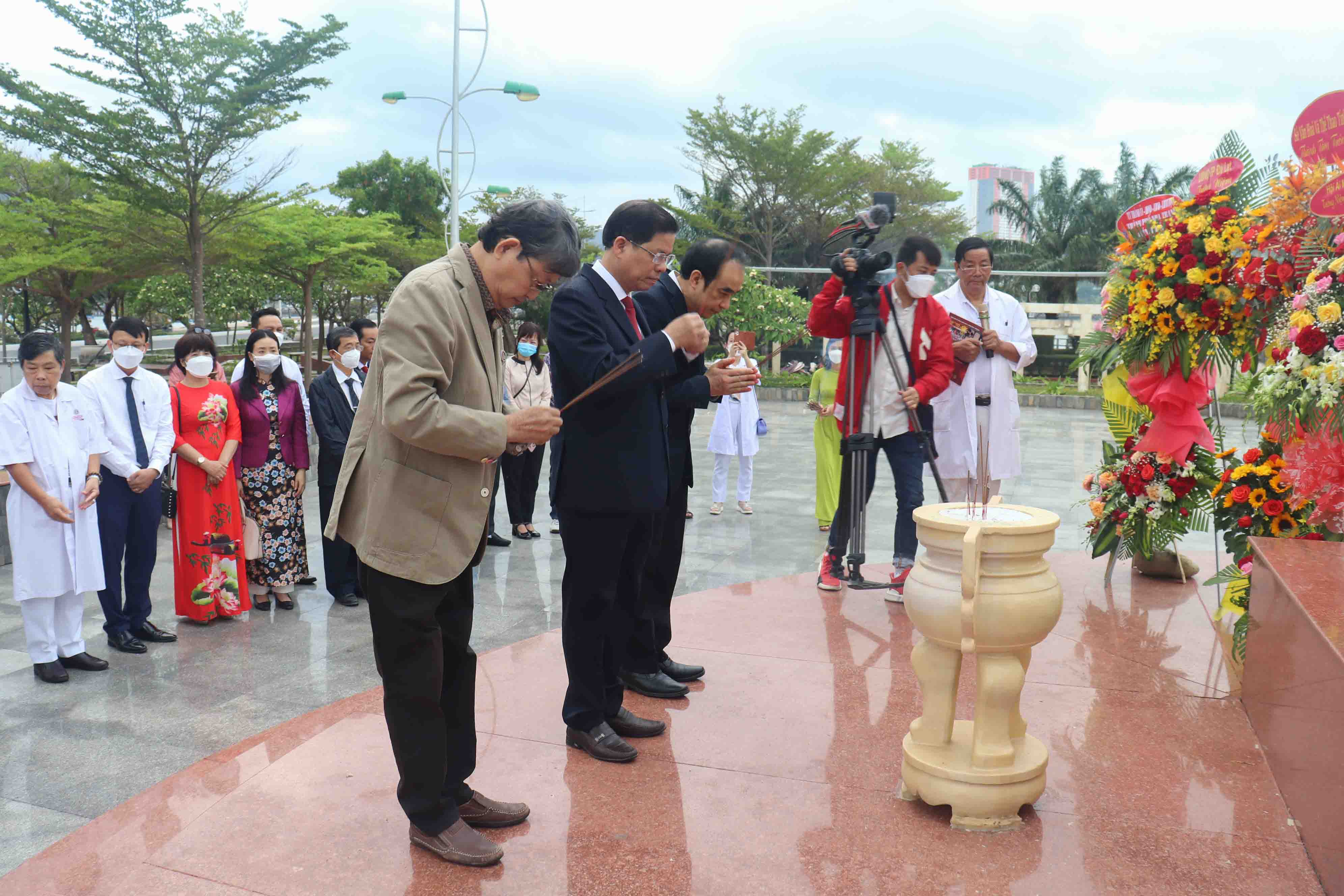 Tưởng niệm 79 năm ngày mất bác sĩ Alexandre Yersin