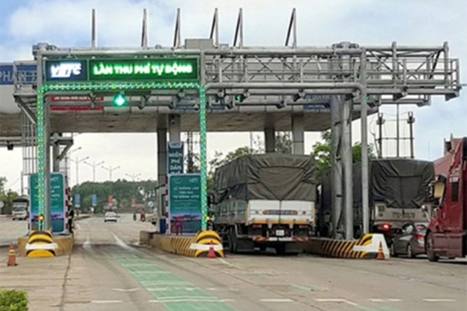 Đẩy mạnh triển khai dán thẻ thu phí tự động không dừng