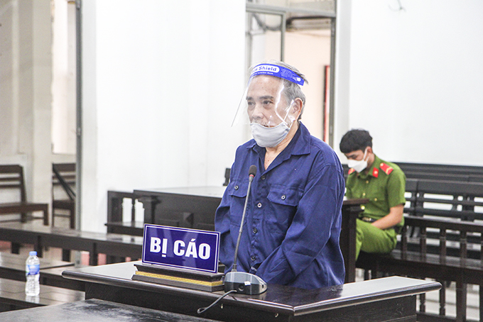 Thế chấp giấy chứng nhận giả, chiếm đoạt tiền tỷ