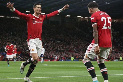 Cristiano Ronaldo đã lần nữa tỏa sáng với hat-trick vào lưới Tottenham.