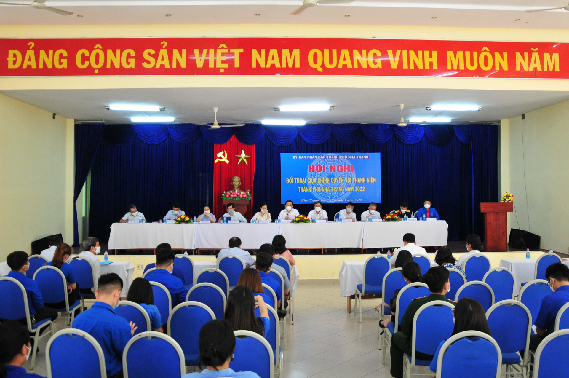 Quang cảnh hội nghị đối thoại