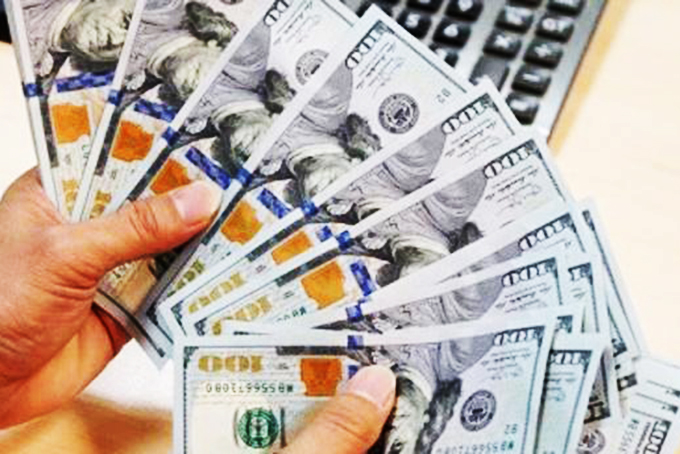 Tỷ giá hôm nay 26/3: Lao dốc trên thị trường tự do