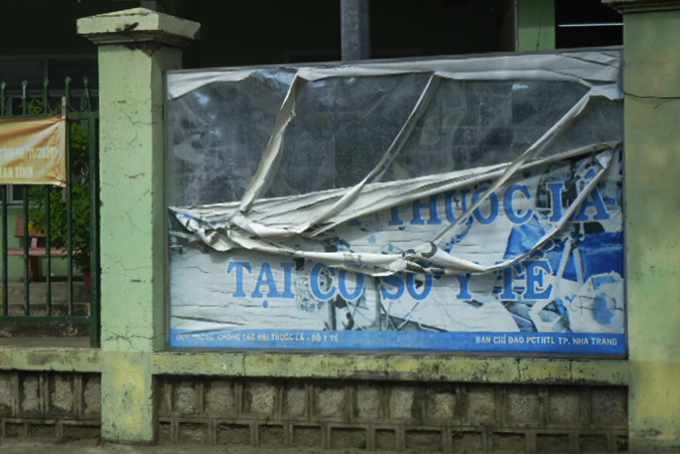 Cần làm mới bảng tuyên truyền