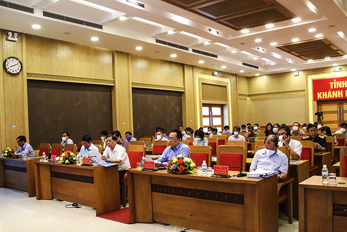 Tập trung phục hồi và phát triển kinh tế - xã hội