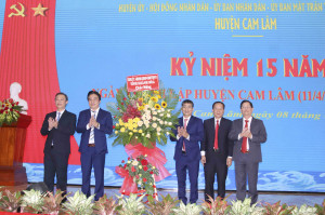 Kỷ niệm 15 năm Ngày thành lập huyện Cam Lâm